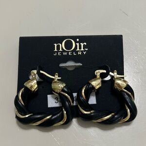 💲5/$25 Noir Boho Black Gold-tone Earrings